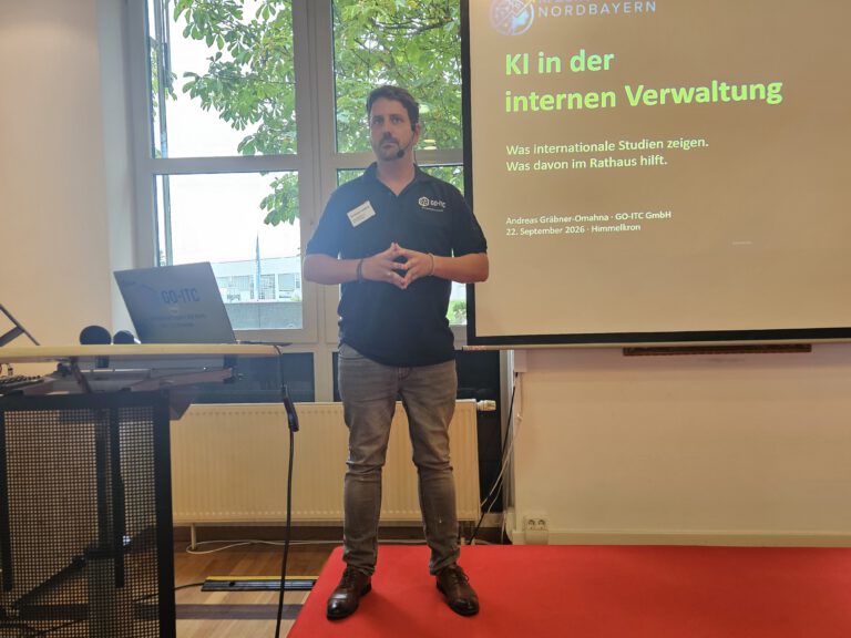 Andreas Gräbner-Omahna beim Vortrag KI in der internen Verwaltung am 22. September 2026 in Himmelkron